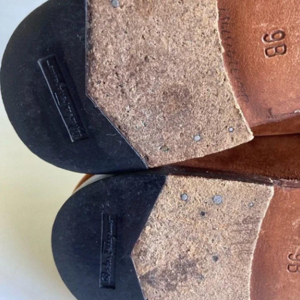 Salvatore Ferragamo Tan Suede Oxford Loafers size 9 - Picture 13 of 15